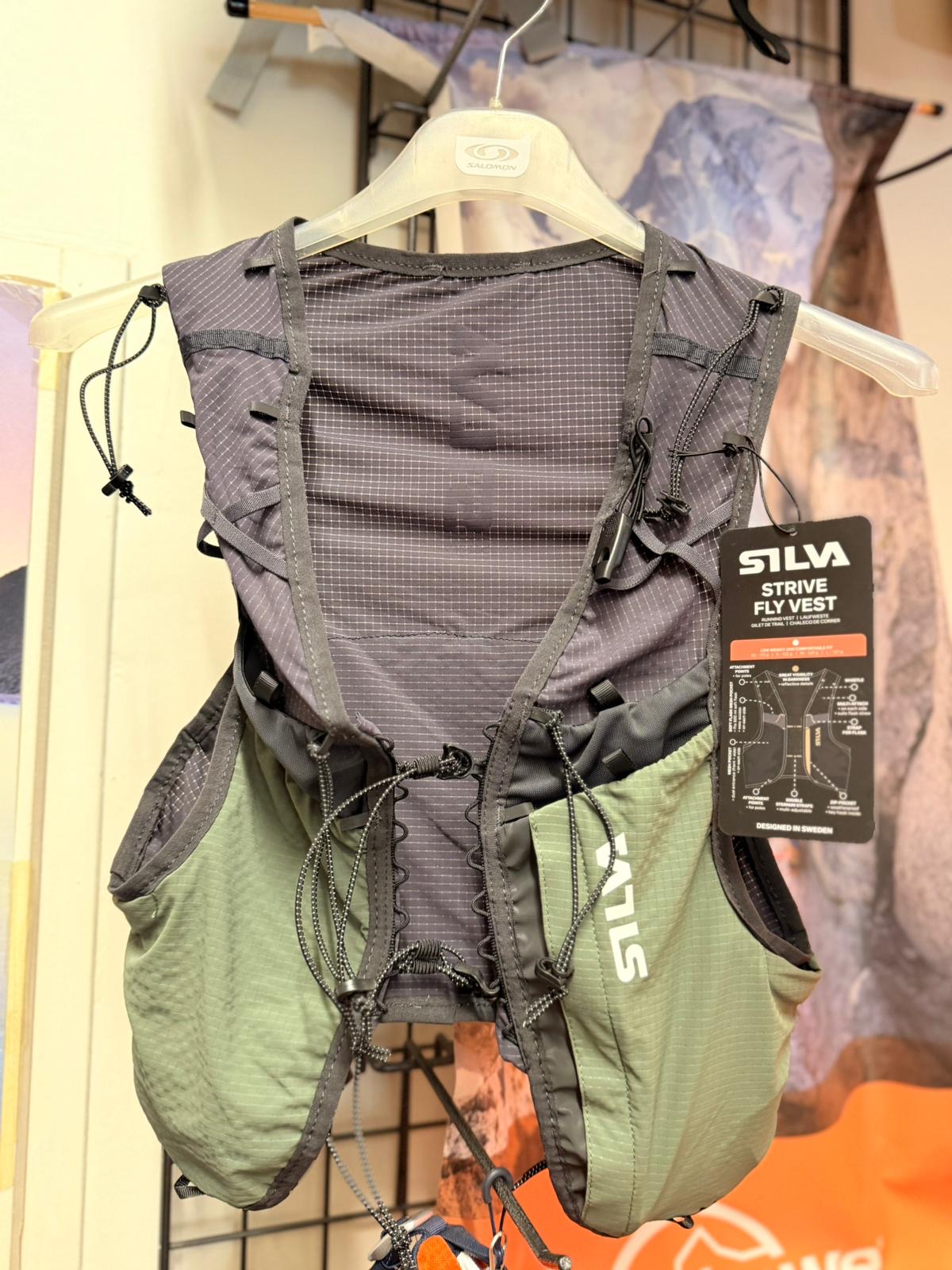Gilet d'hydratation Silva Strive Fly Vest kaki, vue de face
